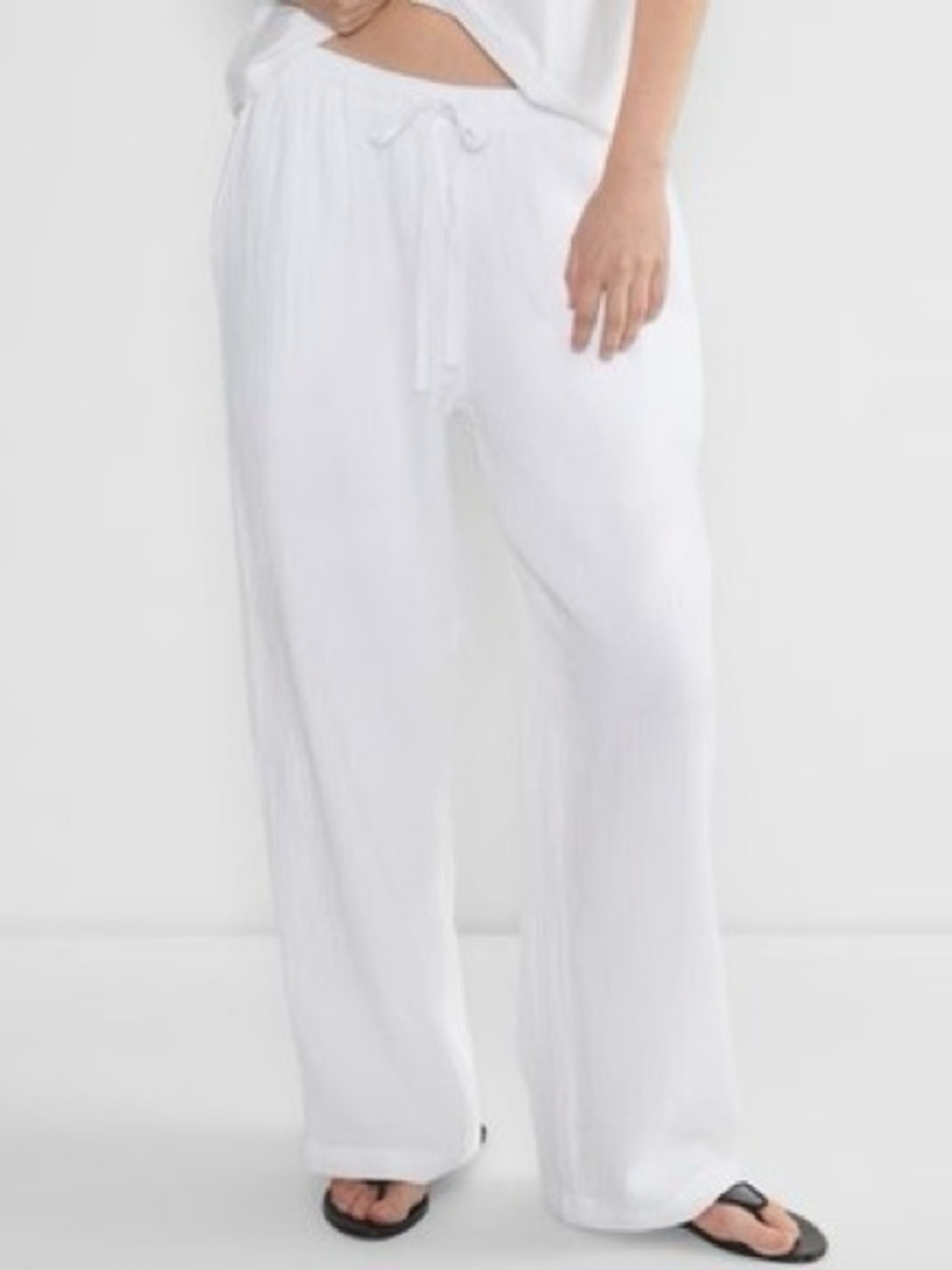 Aritzia Little Moon White Cotton Pants